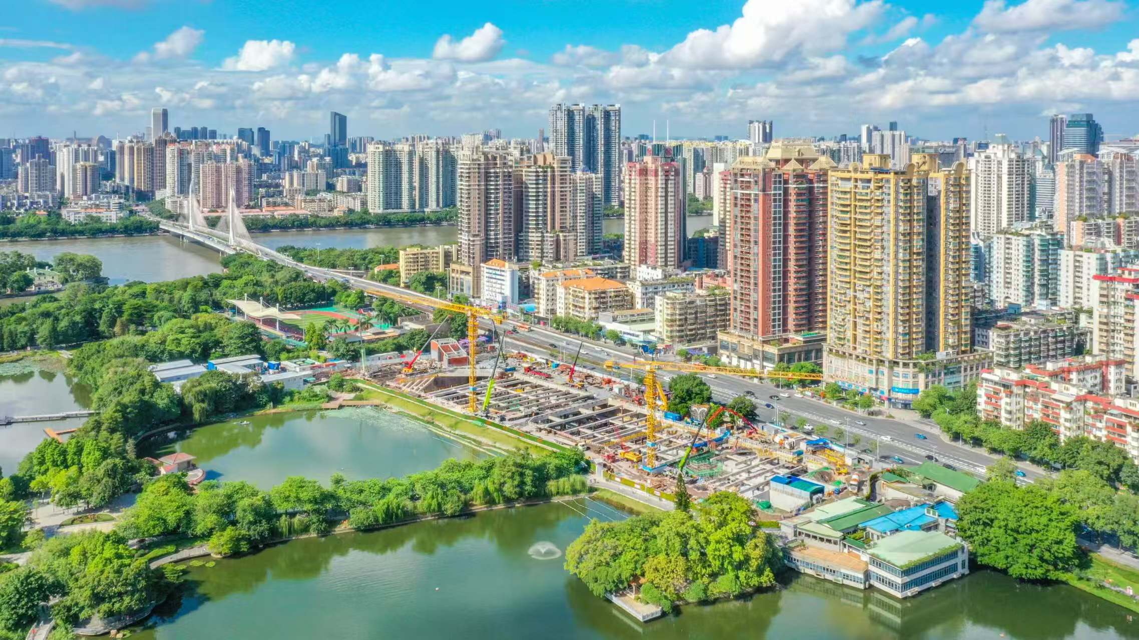 广州地铁十号线开通！“轨道上的大湾区...